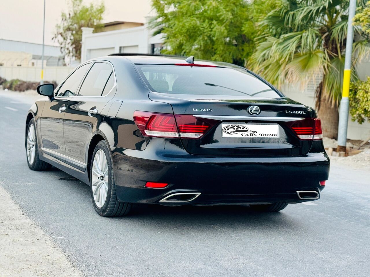 Manama, Vehicles, Cars & Trucks , BHD 10000,  Lexus LS,  2015,  144000 KM,  LS460L - Full Option
