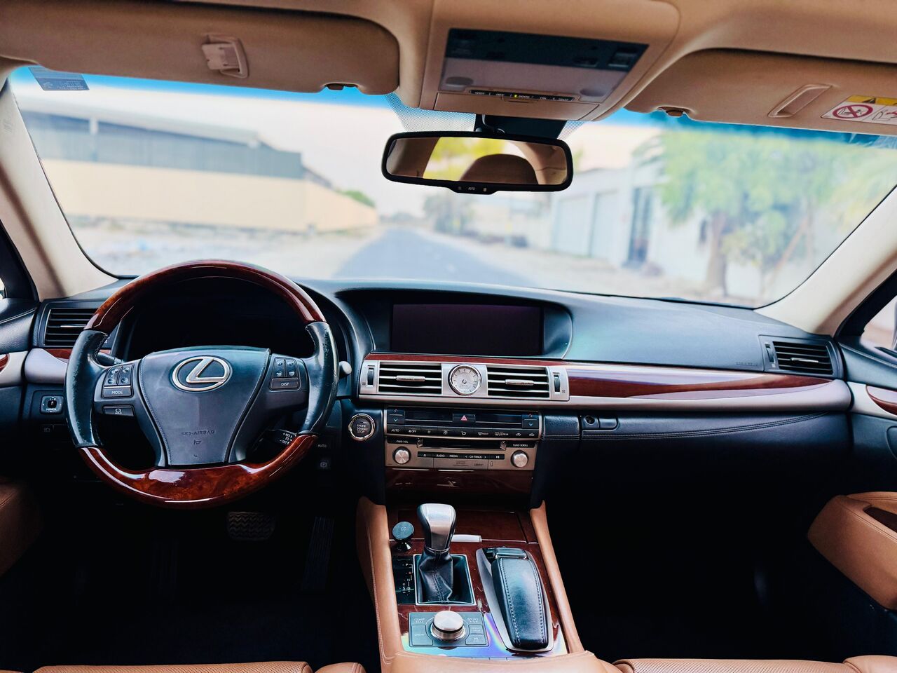 Manama, Vehicles, Cars & Trucks , BHD 10000,  Lexus LS,  2015,  144000 KM,  LS460L - Full Option
