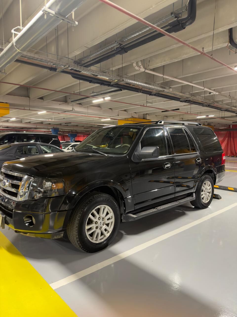 Riyadh, Vehicles, Cars & Trucks , SAR 30000,  Ford Expedition XLT,  2013,  Automatic,  388000 KM,