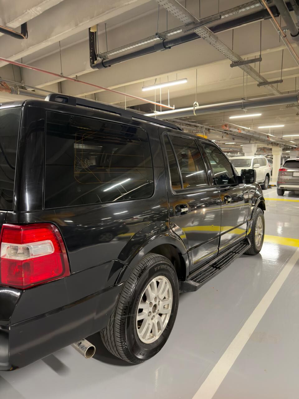 Riyadh, Vehicles, Cars & Trucks , SAR 30000,  Ford Expedition XLT,  2013,  Automatic,  388000 KM,