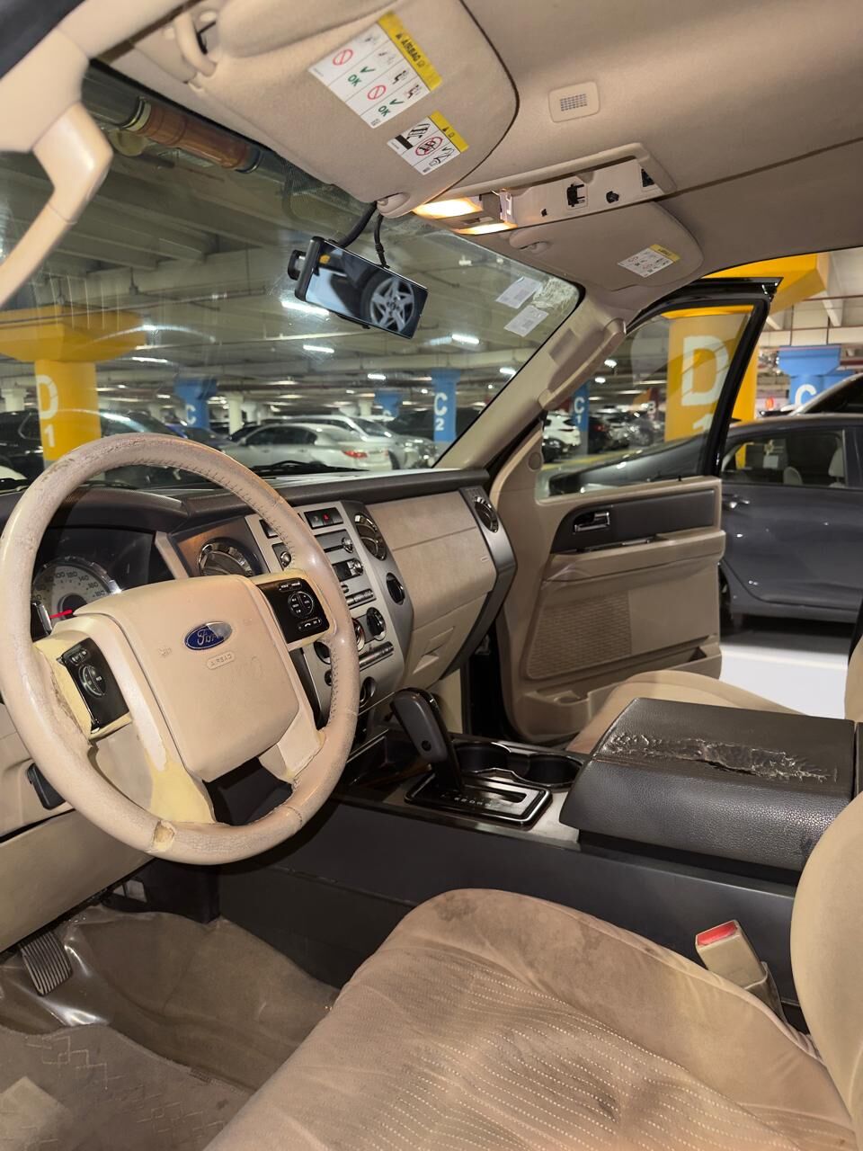 Riyadh, Vehicles, Cars & Trucks , SAR 30000,  Ford Expedition XLT,  2013,  Automatic,  388000 KM,