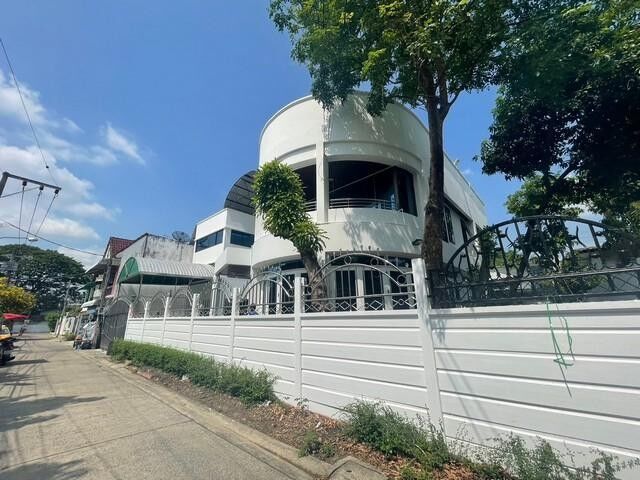 Bangkok, Villas, THB 170000,  112 Sq. Feet,  HR 10451 ขาย ให้เช่าโฮมออฟฟิศ 3 ชั้น 112 ตรว. 524 ตรม