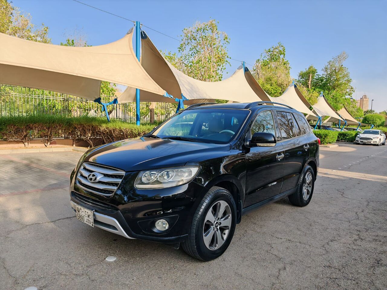 Riyadh, Vehicles, Cars & Trucks , SAR 27000,  Hyundai Santa Fe,  2012,  Automatic,  286000 KM,    Full Option Very Good Car ..