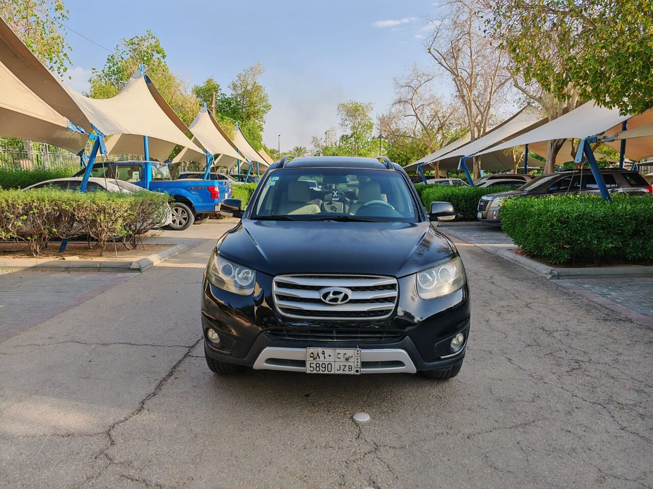 Riyadh, Vehicles, Cars & Trucks , SAR 27000,  Hyundai Santa Fe,  2012,  Automatic,  286000 KM,    Full Option Very Good Car ..
