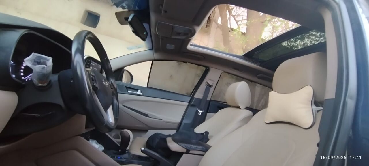 Riyadh, Vehicles, Cars & Trucks , SAR 59000,  2021 Hyundai Tucson 2.0L (4x2 / FWD) &ndash; Panoramic Sunroof & 19" Alloys,  2021,  Automatic,  150000 KM,   Hyundai Tucson 2.0L (4x2 / FWD) &ndash; Panoramic Sunroof & 19" Alloys