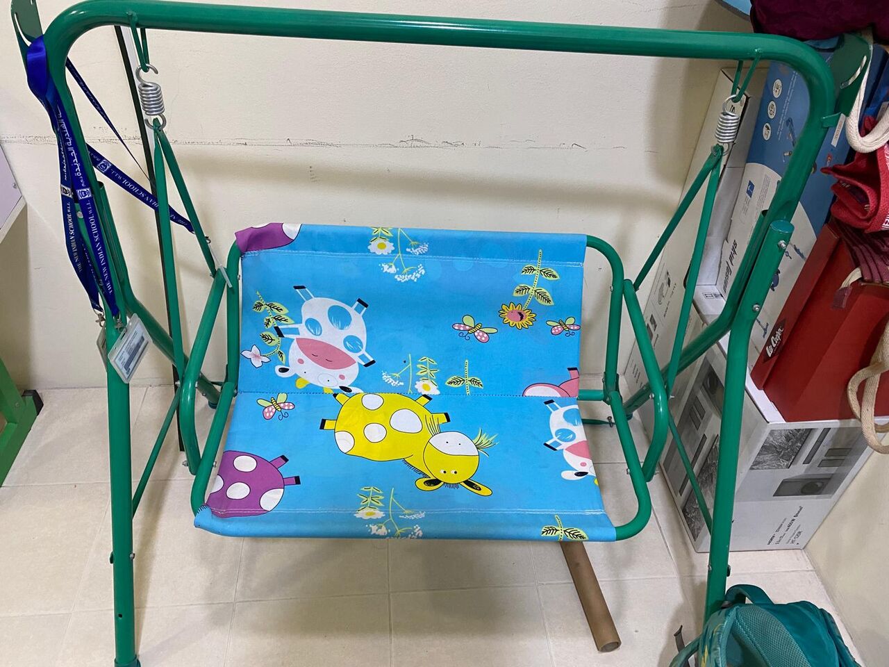North Riffa, Baby & Kid Stuff, BHD 15,  Kids Study Table And Swing
