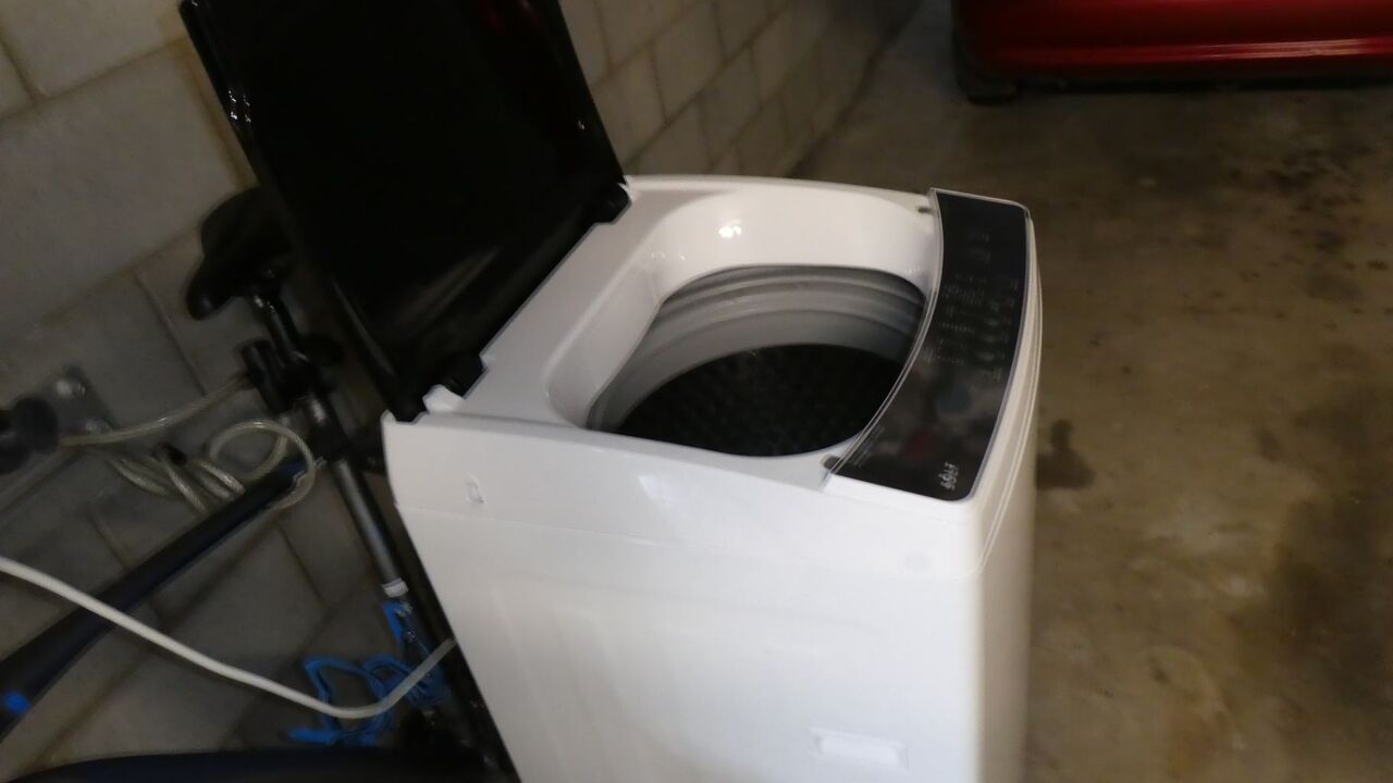 Melbourne, Household Items, AUD 250,  Solt 7kg Top Loading Washing Machine For Sale On Dealin