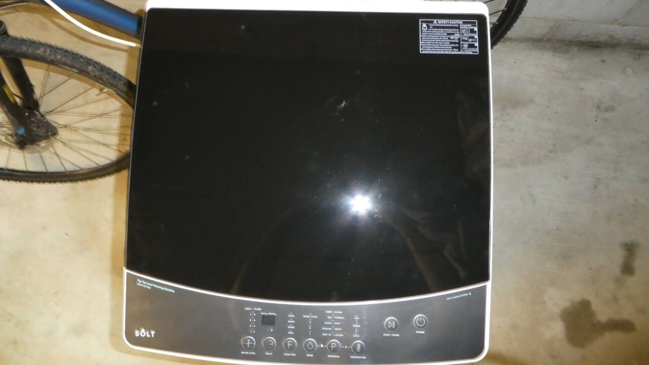 Melbourne, Household Items, AUD 250,  Solt 7kg Top Loading Washing Machine For Sale On Dealin
