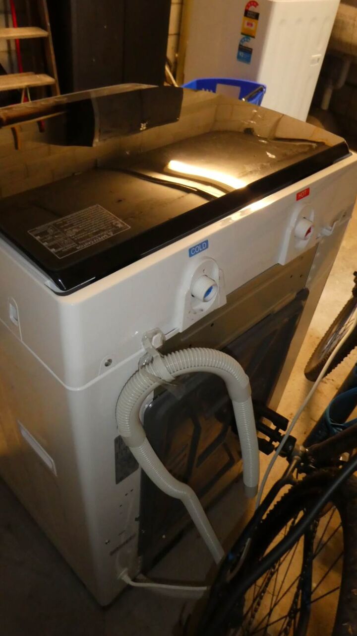 Melbourne, Household Items, AUD 250,  Solt 7kg Top Loading Washing Machine For Sale On Dealin