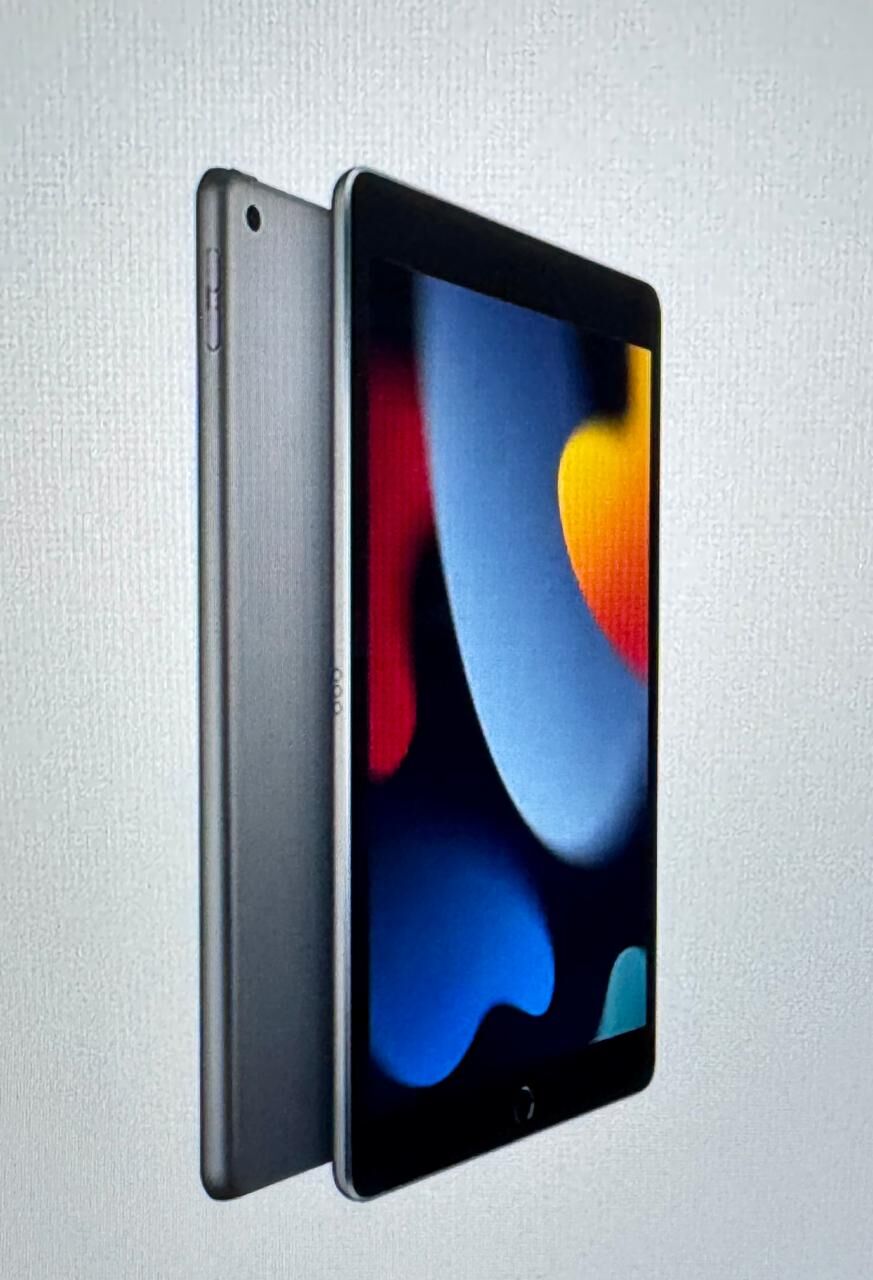 Dammam, Tablet Computers, SAR 1150,  IPad 9 - 10.2 Excellent Un Used