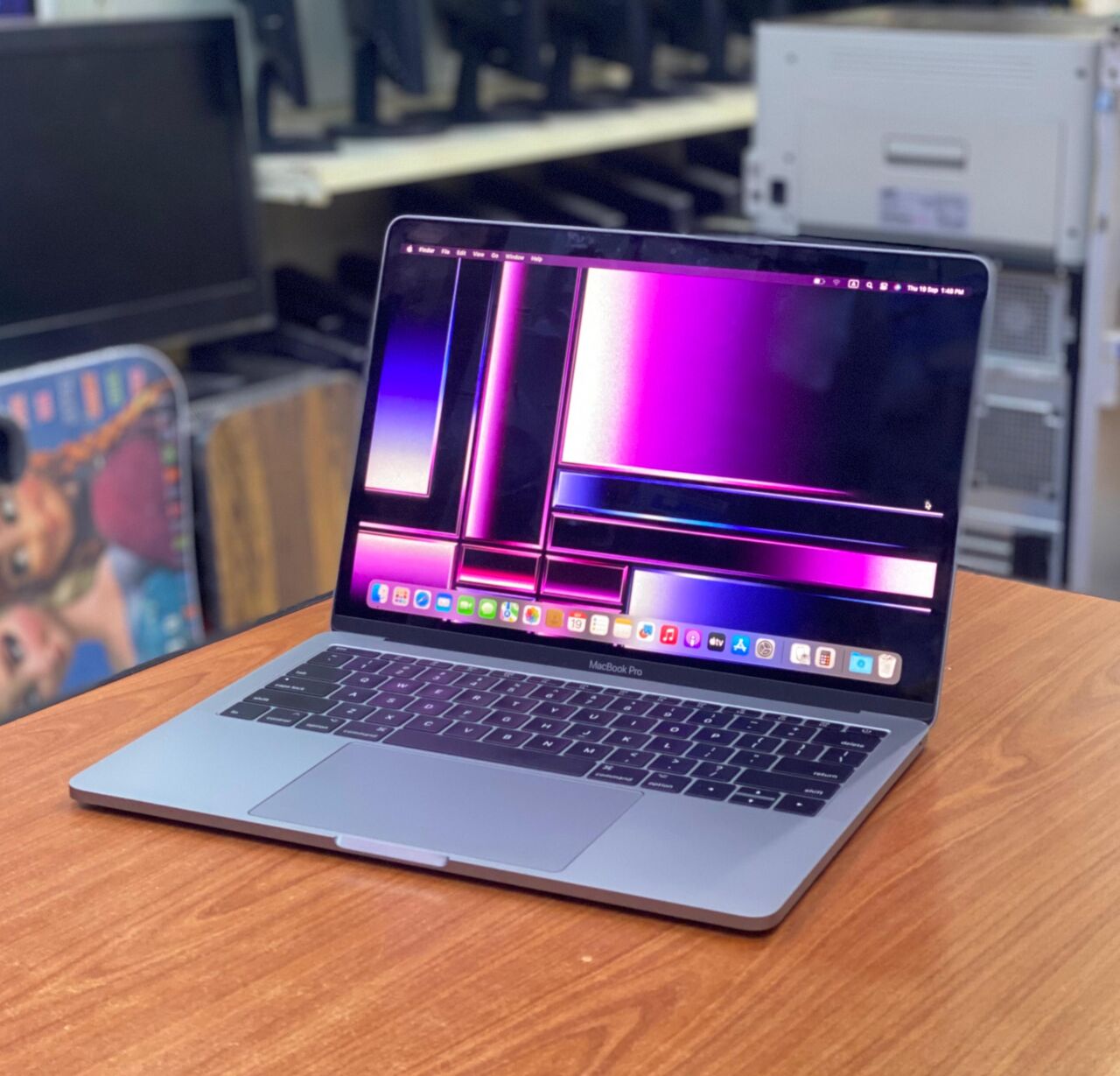 Manama, Tablet Computers, BHD 138,  MacBook Pro Core I5 2.3Ghz 8GB RAM 13"Quad Display With Type-C Adapter FREE Laptop & Mouse