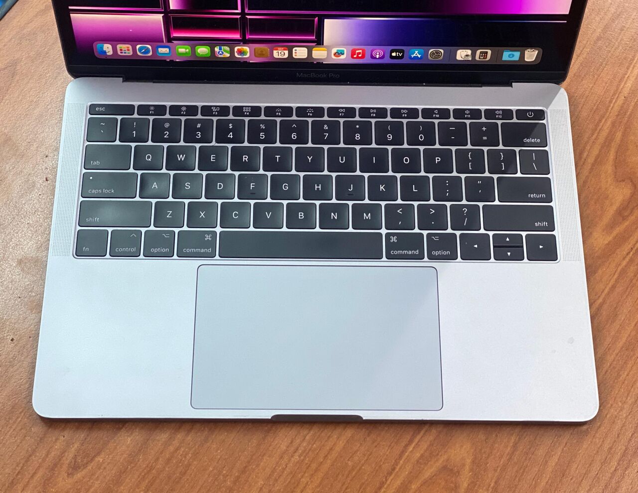 Manama, Tablet Computers, BHD 138,  MacBook Pro Core I5 2.3Ghz 8GB RAM 13"Quad Display With Type-C Adapter FREE Laptop & Mouse