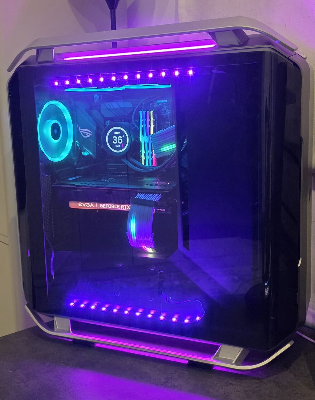 Manama, Computers, BHD 400,  RTX 3080 FTW3 | I7-8700K | 32GB RGB Gaming PC