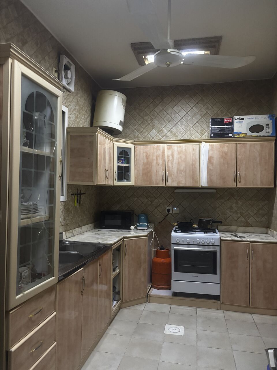 Al Malqa, Furniture, SAR 1000,  Kitchen Cabinet