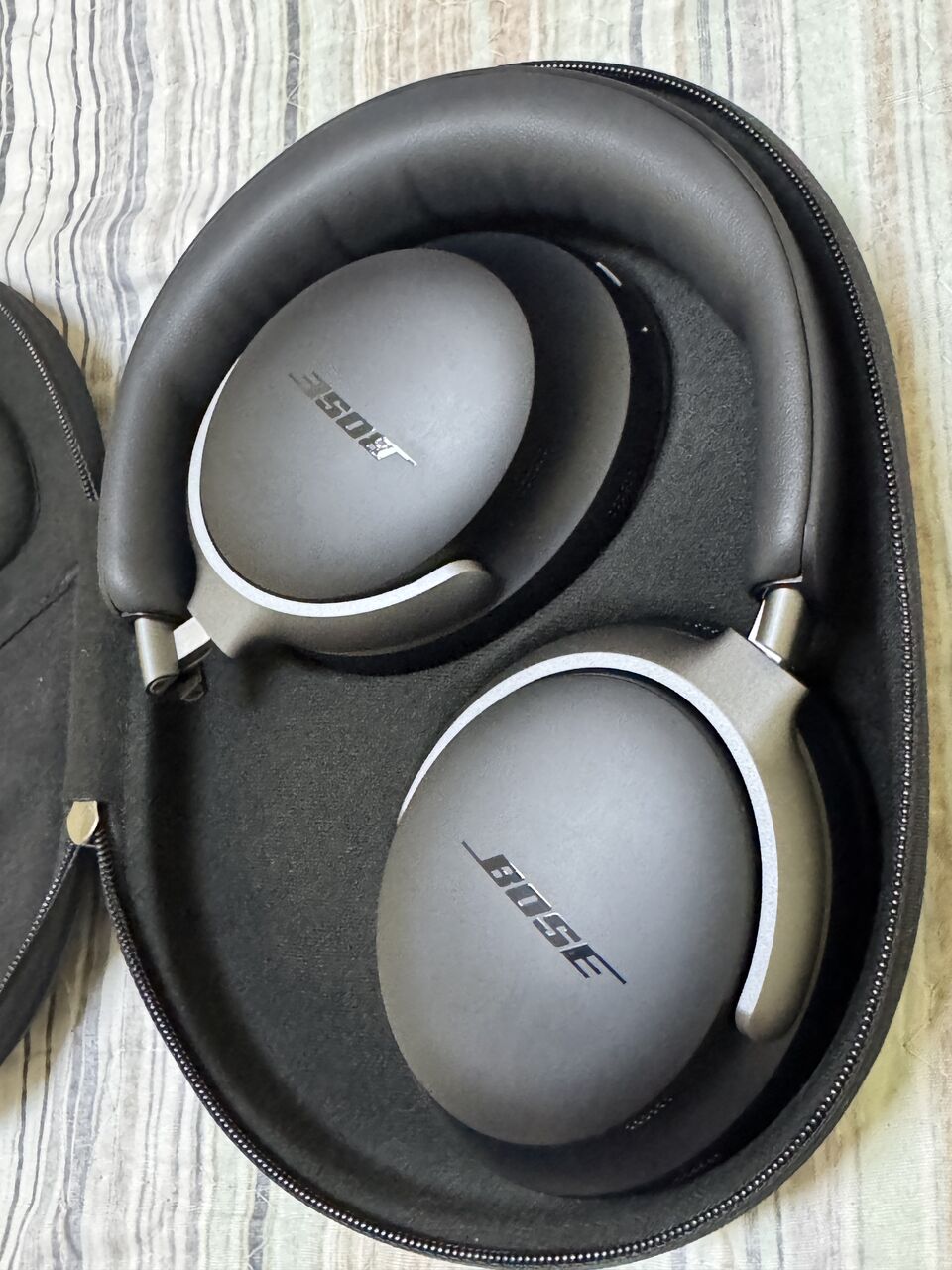 Jeddah, Electronics, SAR 800,  Bose QC Ultra Headphones
