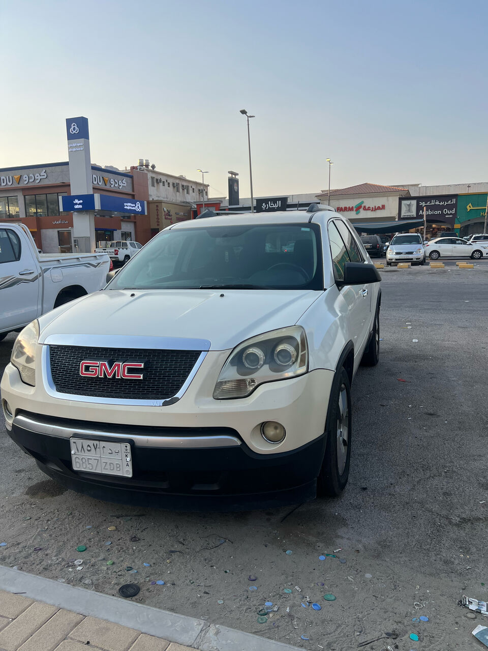 Jubail, Vehicles, Cars & Trucks , SAR 22000,  Gmc Acadia,  2010,  Automatic,  325800 KM,   For Sale SAR 22000