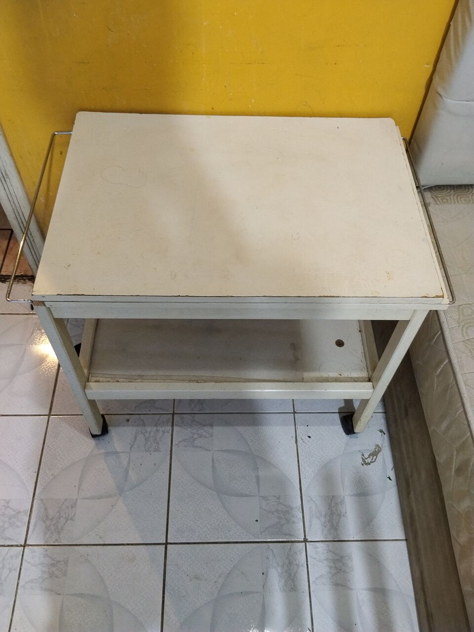 Jeddah, Household Items, SAR 25,  Tables For Sale