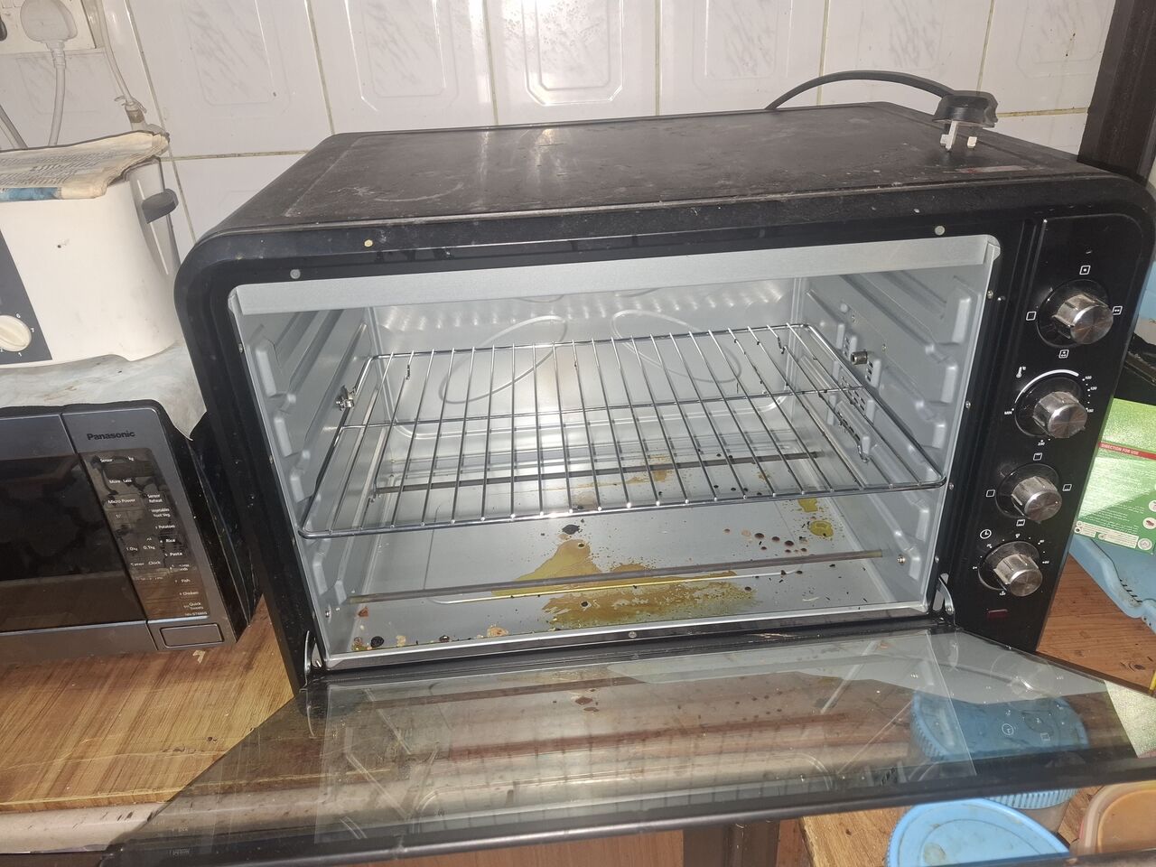 Dammam, Appliances, SAR 400,  Oven For Sale At Dammam