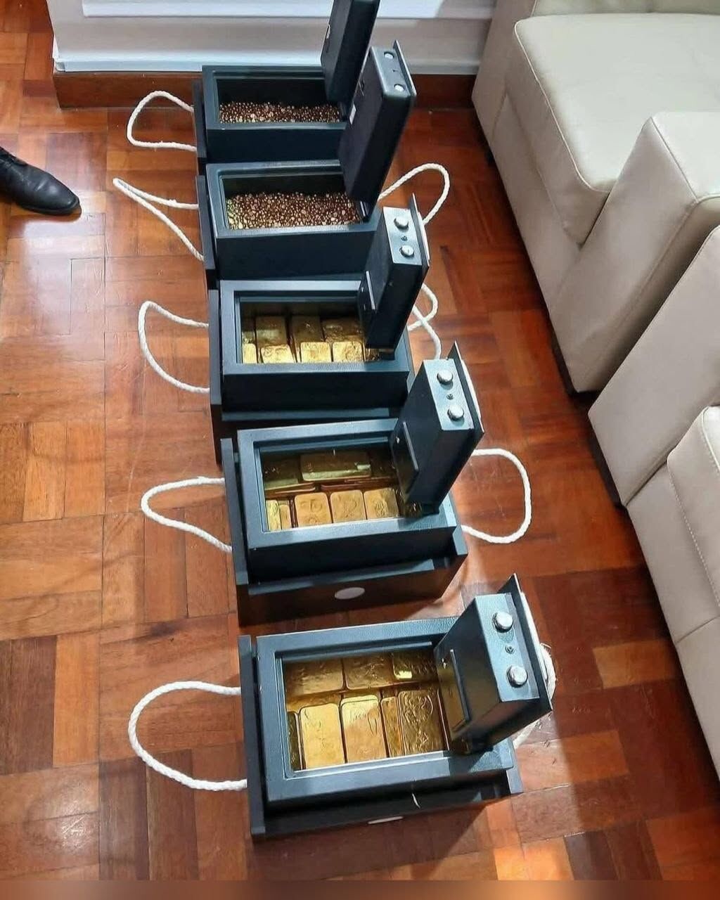 London, Appliances, GBP 500,  GOLD BARS AND NUGGETS AVAILABLE FOR SALE  +256761842804  IN CANADA, USA, UK, AUSTRALIA, FI