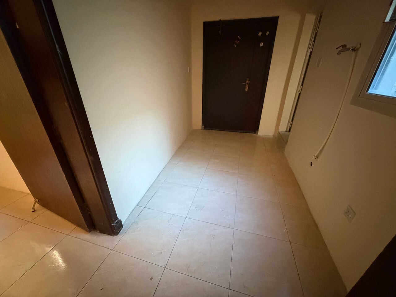 Salmaniya, Apartments, Flats, Houses & Villas, BHD 150/month,  1 BR,  1 Bedroom Flat For Rent Unlimited Ewa