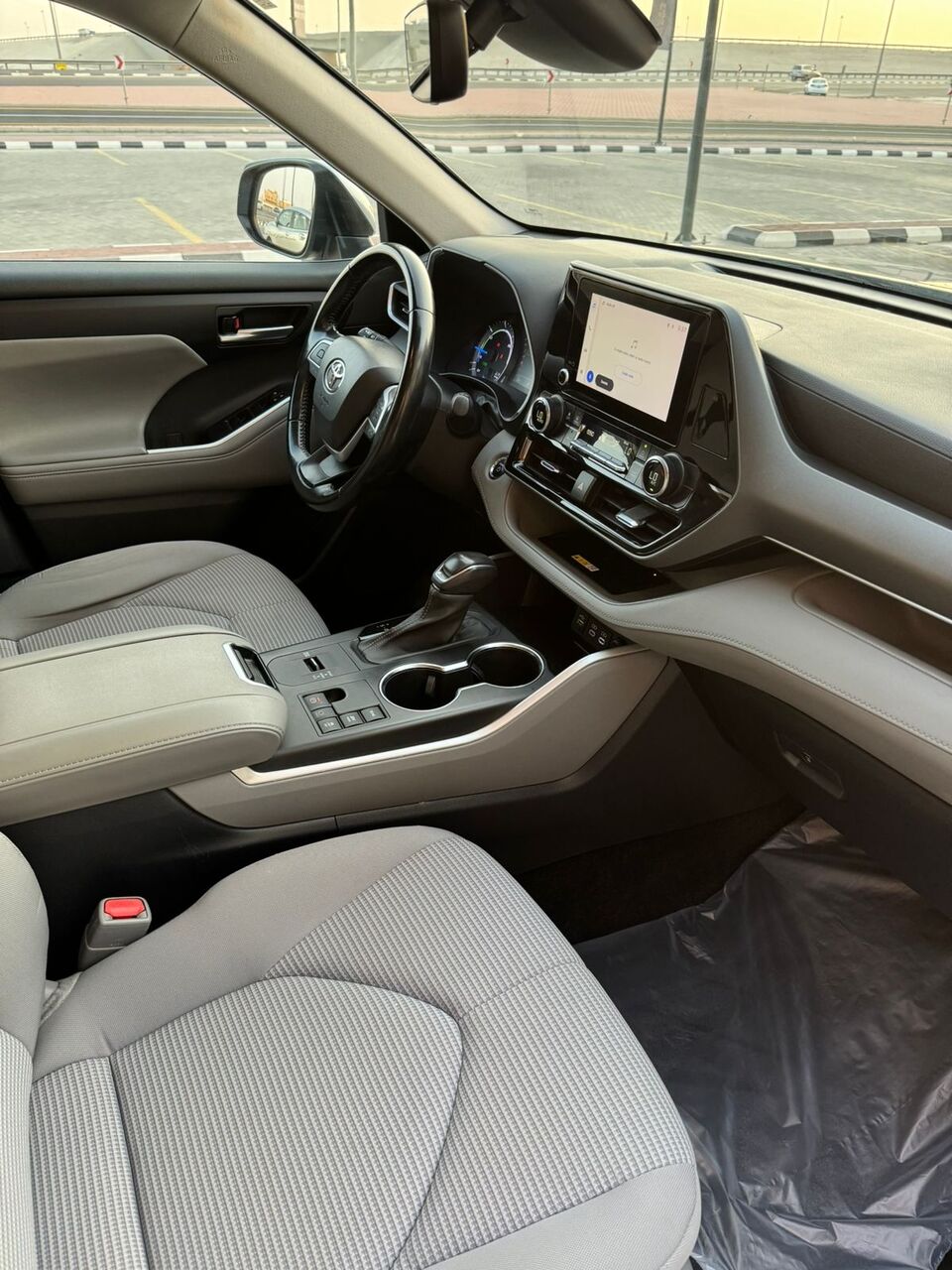 Dammam, Vehicles, Cars & Trucks , SAR 115000,  Toyota Highlander Hybrid,  2023,  Automatic,  65000 KM,    GLE