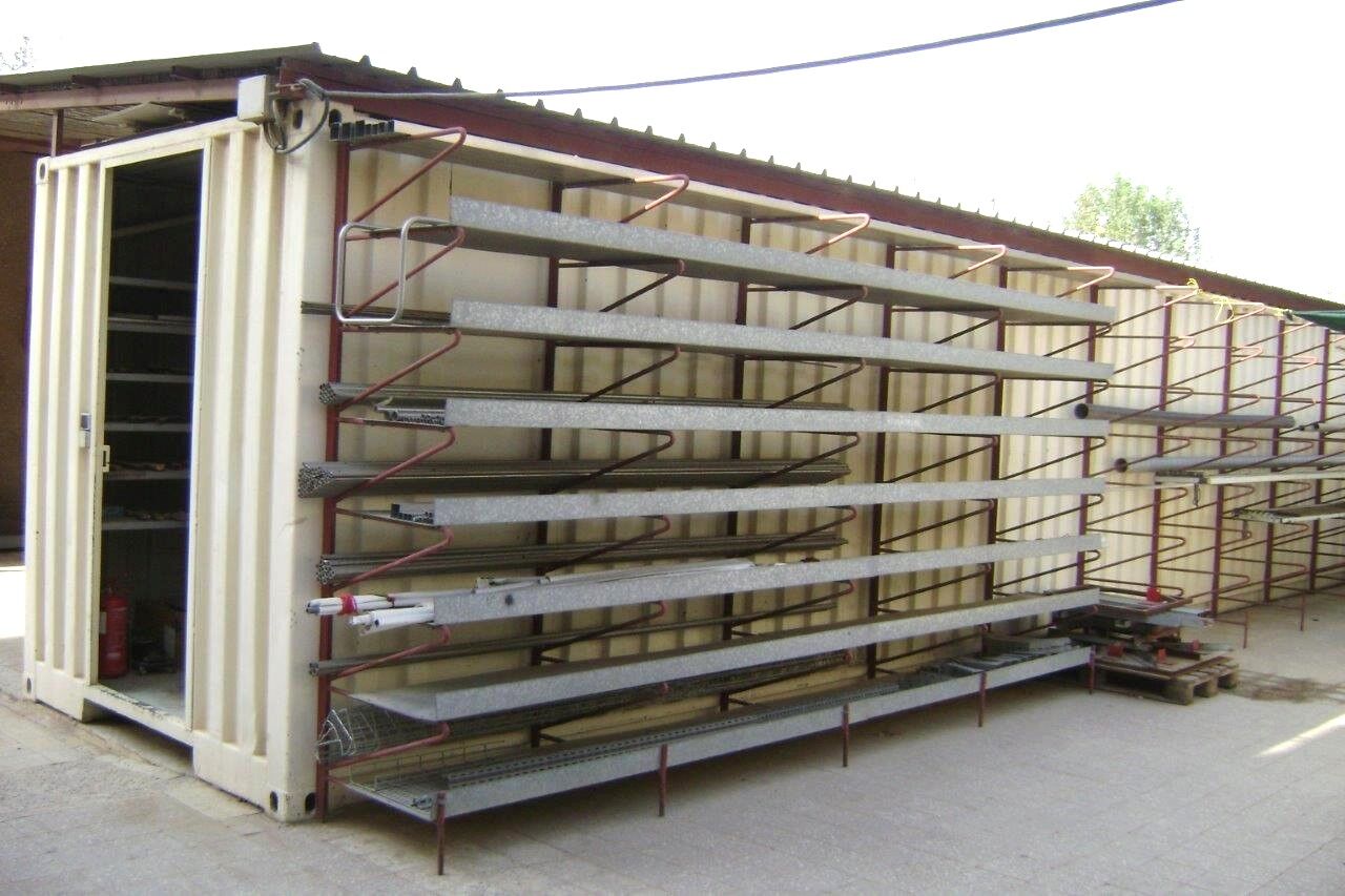 Riyadh, Materials, SAR 1,  Wall Shelve Stand 8 Levels For Sale