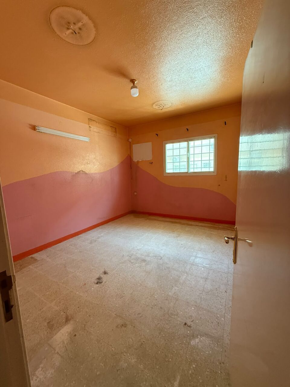 Riyadh, Apartments, Flats, Houses & Villas, SAR 25000/year,  3 BR,  3Rooms Hall Family Apartment Available Near King Fahad Road Behind Souq Bin Dayel