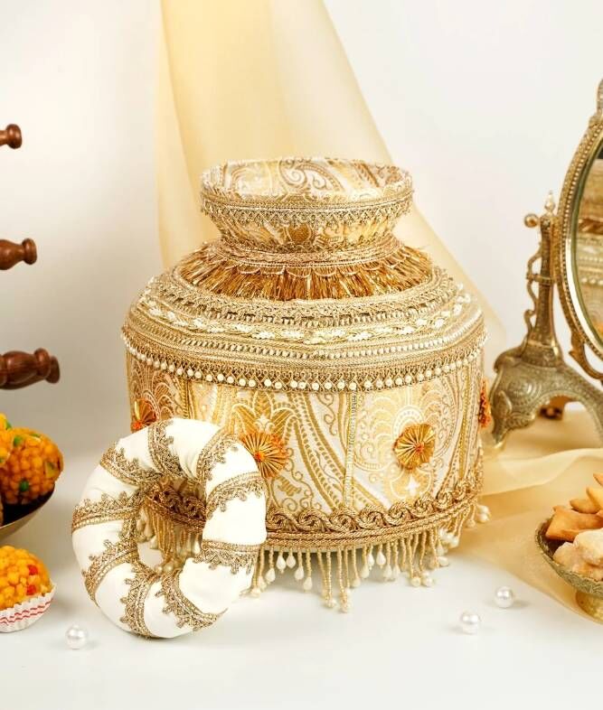 Mumbai, Materials, INR 530,  Premium Handcrafted Saree And Suit Covers For Wedding Gift