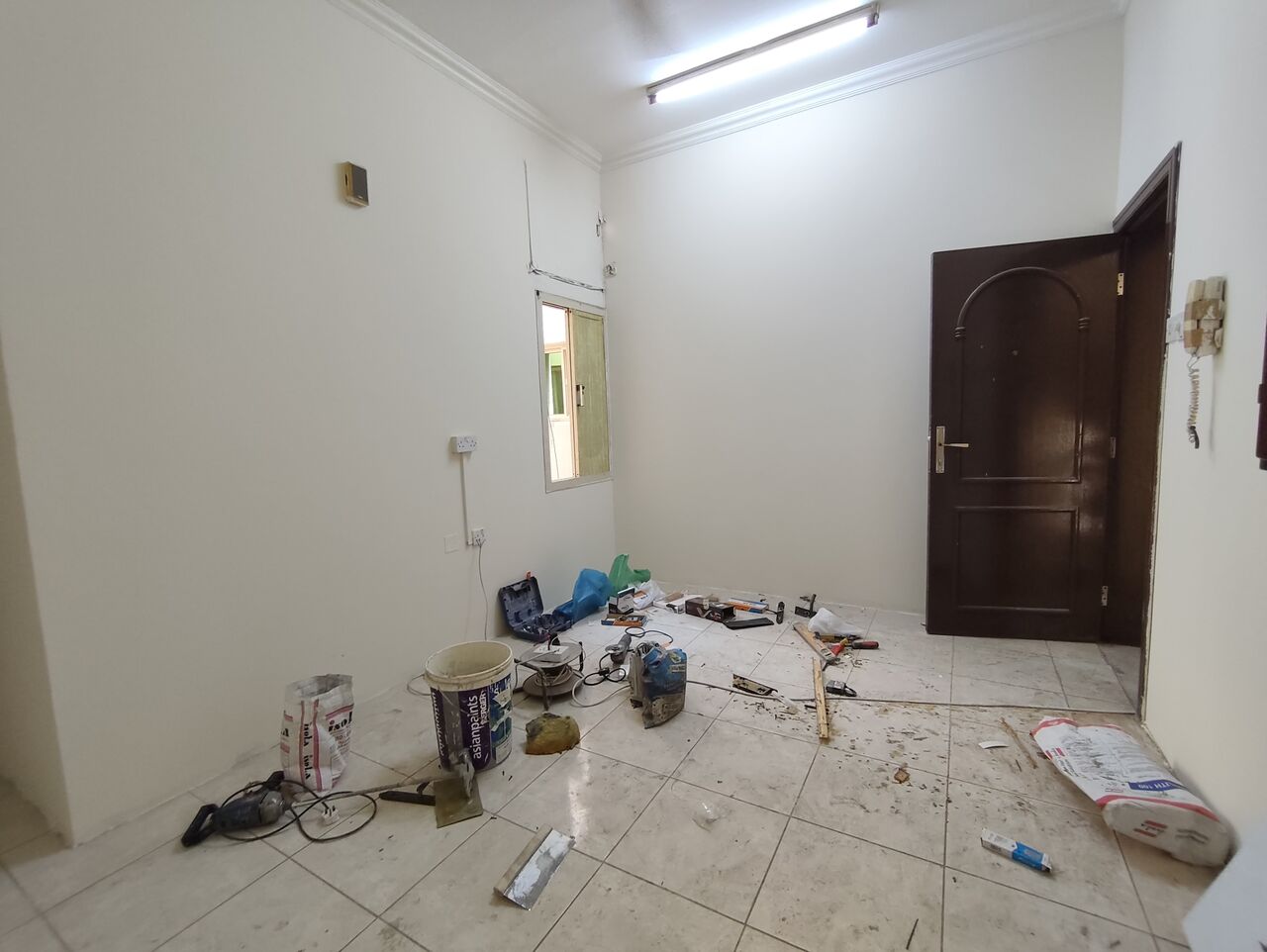 Manama, Apartments, Flats, Houses & Villas, BHD 100/year,  1 BR,  Um Al Hassam:- 1Bhk Unfurnished Flat On Rent..