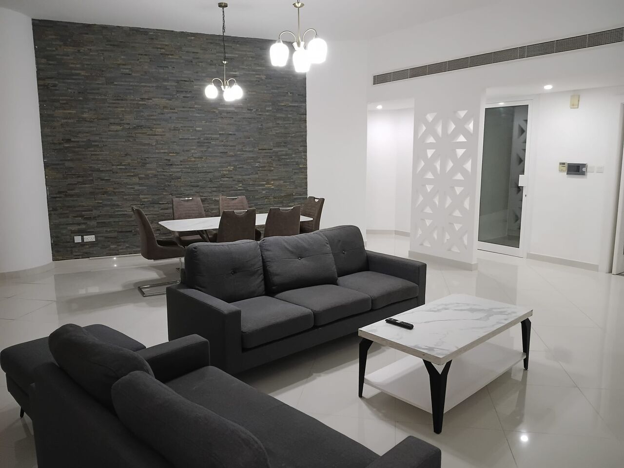 Manama, Apartments, Flats, Houses & Villas, BHD 350/year,  2 BR,  Apartments For Rent