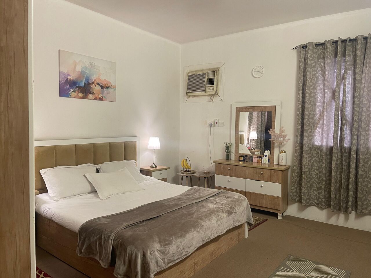 Riyadh, Apartments, Flats, Houses & Villas, SAR 1600/month,  Furnished,  1 BR,  ROOM FOR EXECUTIVE IN THE SHARING APARTMENT. (TV HALL, KITCHEN & 2 WASH ROOMS) , ( Indian