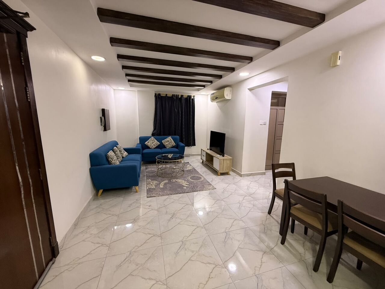 Manama, Apartments, Flats, Houses & Villas, BHD 300/month,  Furnished,  2 BR,  FLAT FOR RENT