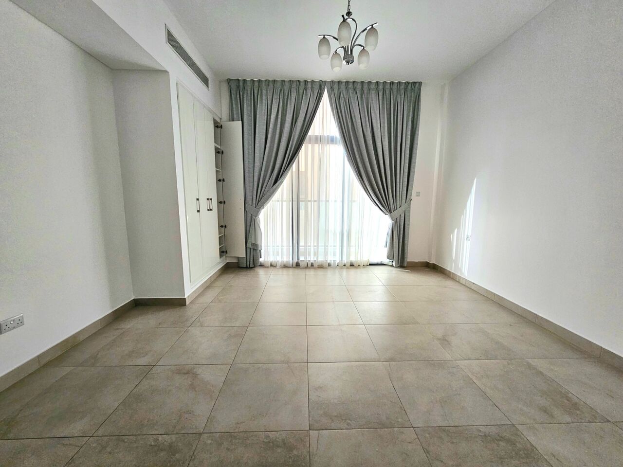 Burhama, Apartments, Flats, Houses & Villas, BHD 300/month,  2 BR,  MODERN SEMI-FURNISHED  APARTMENT FOR RENT IN BURHAMA