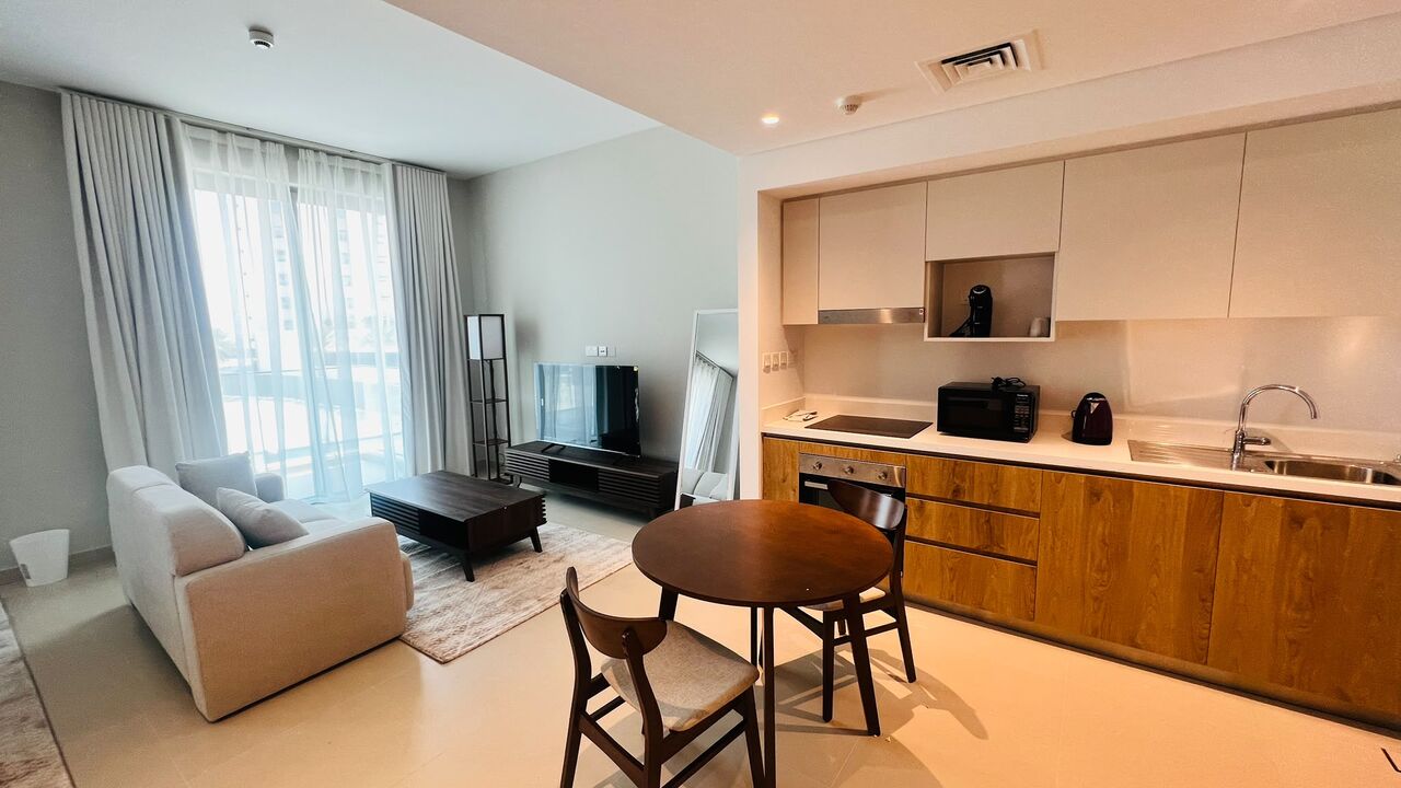 Manama, Apartments, Flats, Houses & Villas, BHD 350/month,  Furnished,  Studio,  LUXURY FURNISHED STUDIO APARTMENT FOR RENT &ndash; MARASSI RESIDENCE