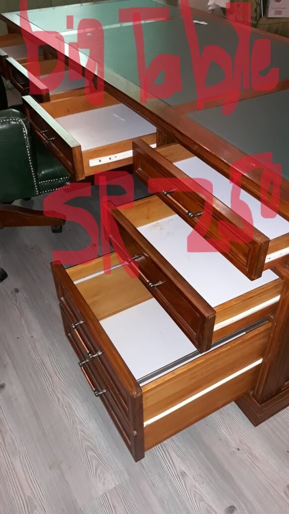 Jeddah, Furniture, SAR 50,  Office Tables + Rewalving Chairs