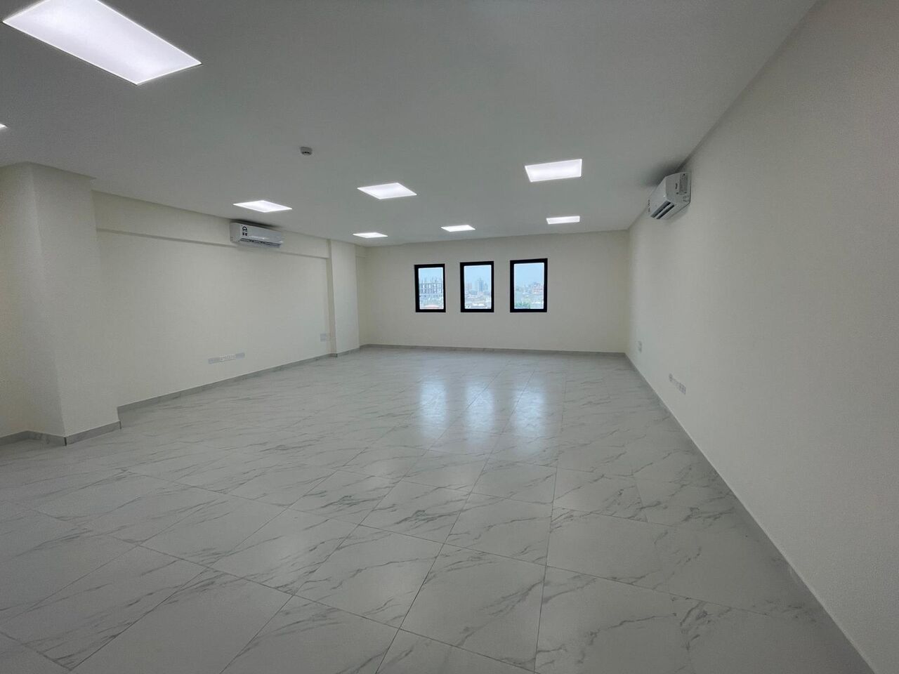 Adliya, Apartments, Flats, Houses & Villas, BHD 450/month,  Office For Rent In Adliya New Building