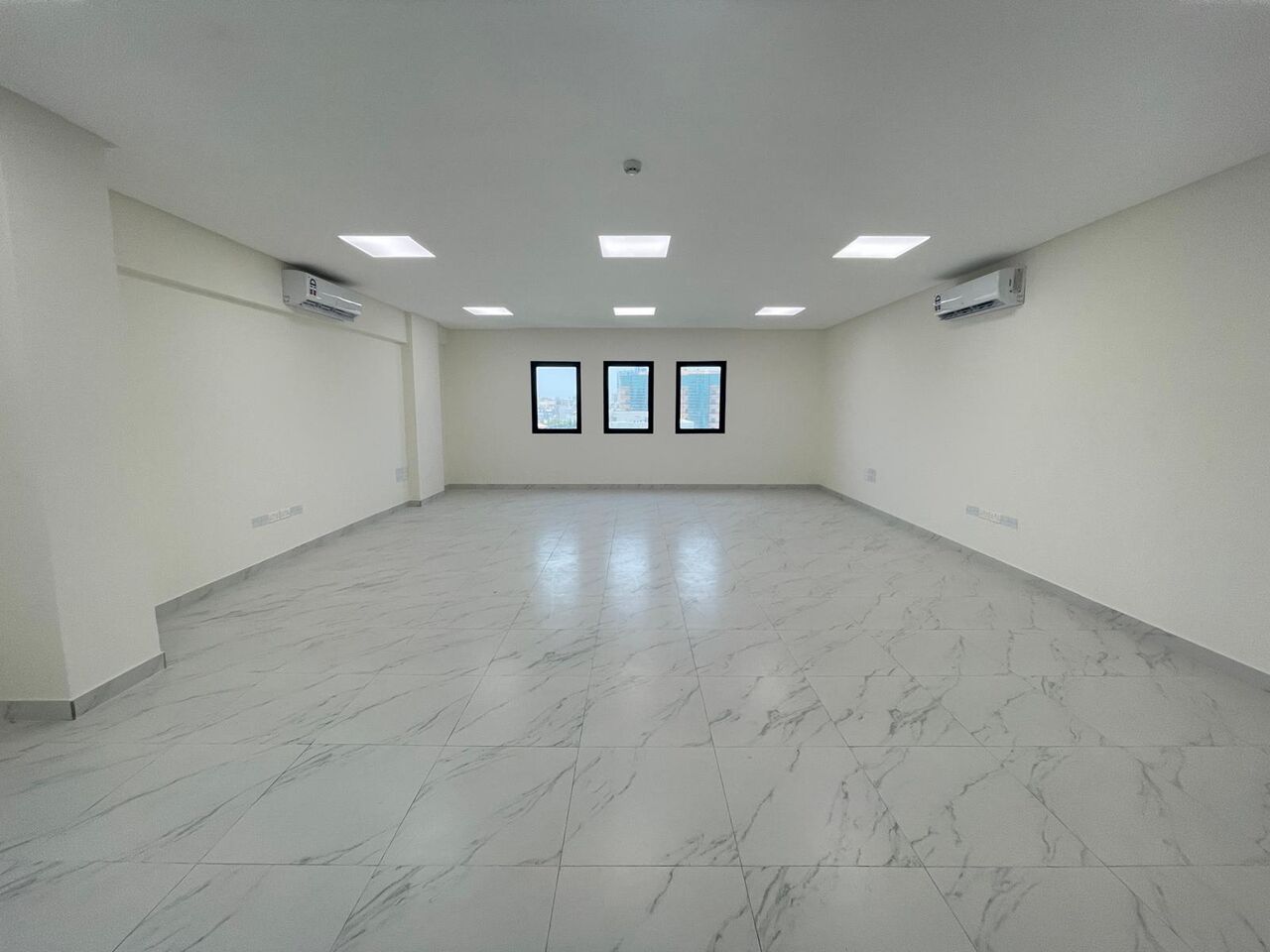 Adliya, Apartments, Flats, Houses & Villas, BHD 450/month,  Office For Rent In Adliya New Building