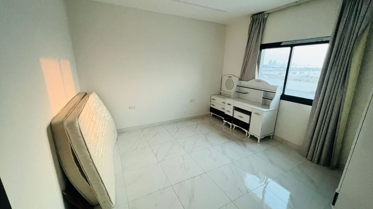 Busaiteen, Apartments, Flats, Houses & Villas, BHD 350/month,  Furnished,  3 BR,  BRIGHT SEMI-FURNISHED APARTMENT FOR RENT IN BUSAITEEN