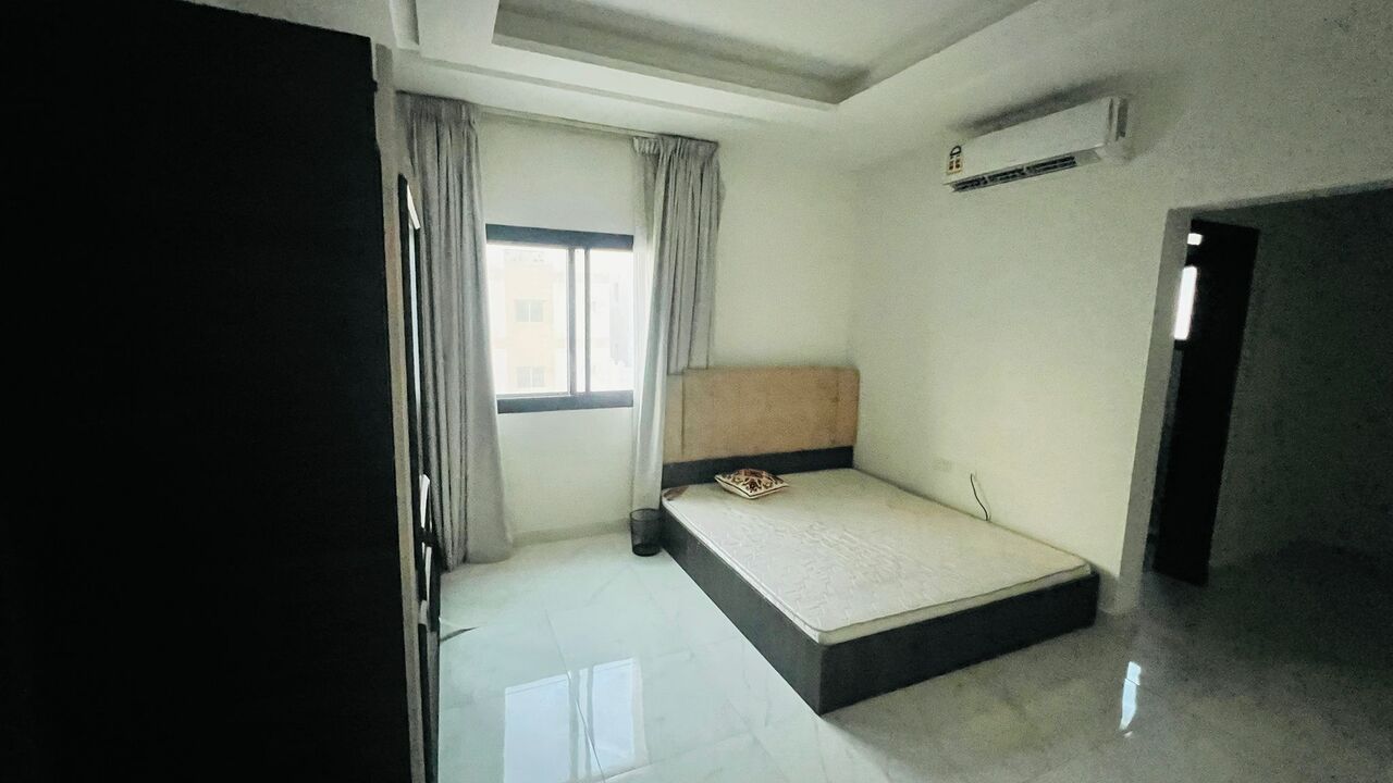 Busaiteen, Apartments, Flats, Houses & Villas, BHD 350/month,  Furnished,  3 BR,  BRIGHT SEMI-FURNISHED APARTMENT FOR RENT IN BUSAITEEN