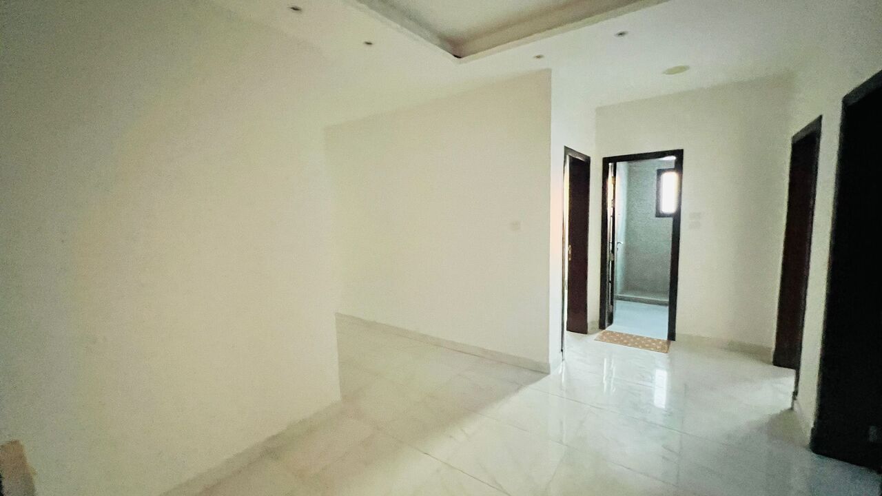 Busaiteen, Apartments, Flats, Houses & Villas, BHD 350/month,  Furnished,  3 BR,  BRIGHT SEMI-FURNISHED APARTMENT FOR RENT IN BUSAITEEN