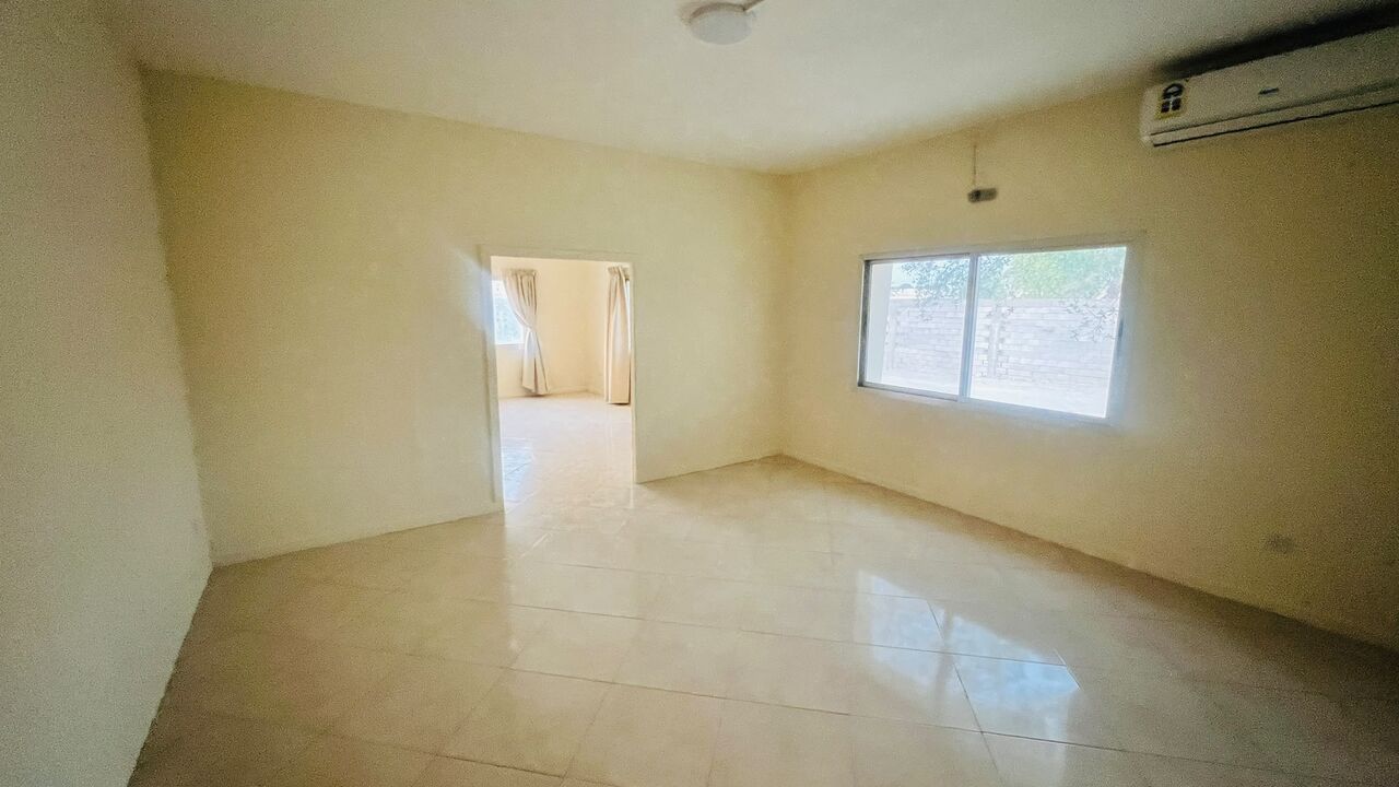 Saar, Villas, BHD 570,  RENOVATED SINGLE-STOREY VILLA FOR RENT IN SAAR | PRIVATE GARDEN