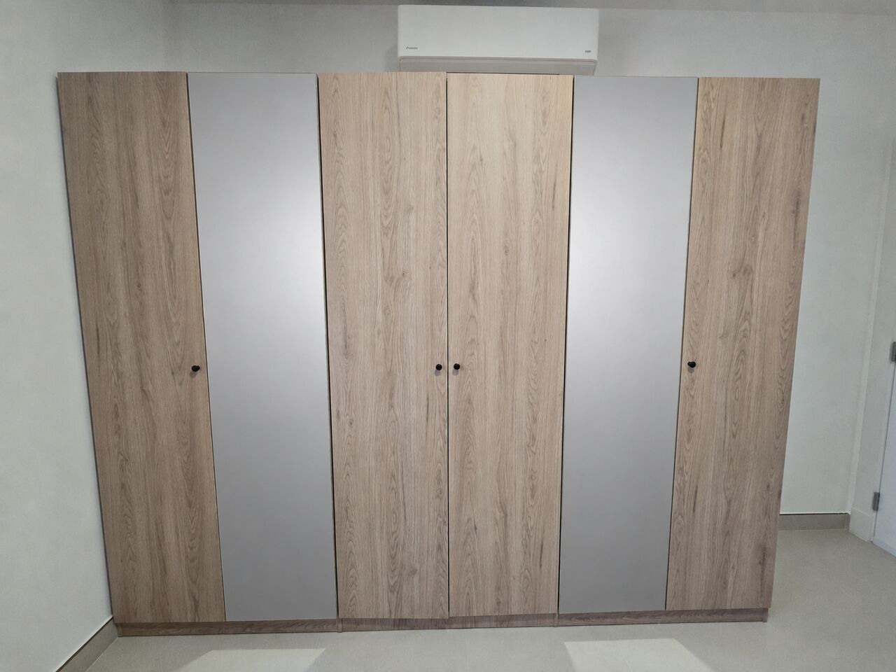 Riyadh, Furniture, SAR 1600,  House Clearance: 6-Door Tall Melamine Wardrobe With Mirrors