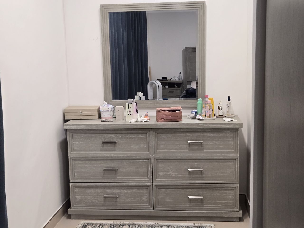 Riyadh, Furniture, SAR 2150,  House Clearance: Solid Wood 6-Drawer Dresser With Mirror