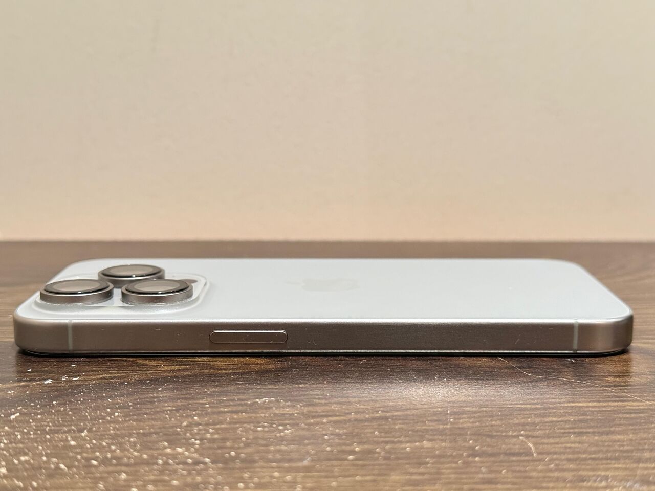Olaya, Mobile Phones, SAR 2800,  Apple IPhone 15 Pro 128gb Natural Titanium In Mint Condition