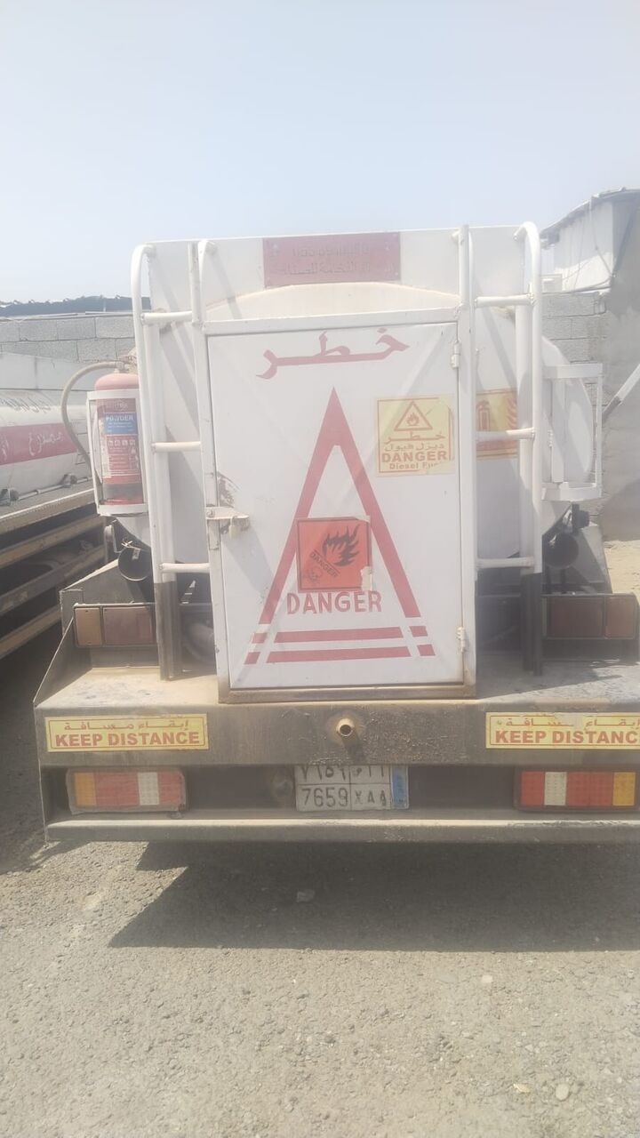 Al Aziziyah, Vehicles, Cars & Trucks , Isuzu NPR 2008 Tanker Truck,  2008,  Manual,  150000 KM,