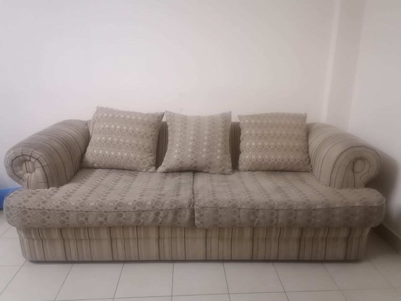 Gudaibiya, Furniture, BHD 15,  Sofa-3seater 2seater