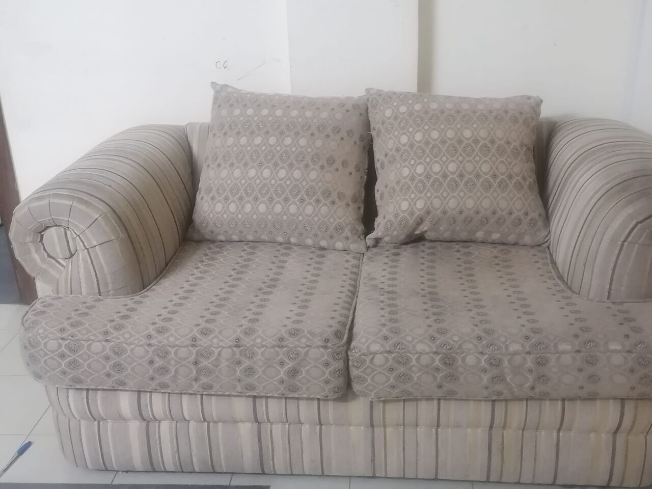 Gudaibiya, Furniture, BHD 15,  Sofa-3seater 2seater