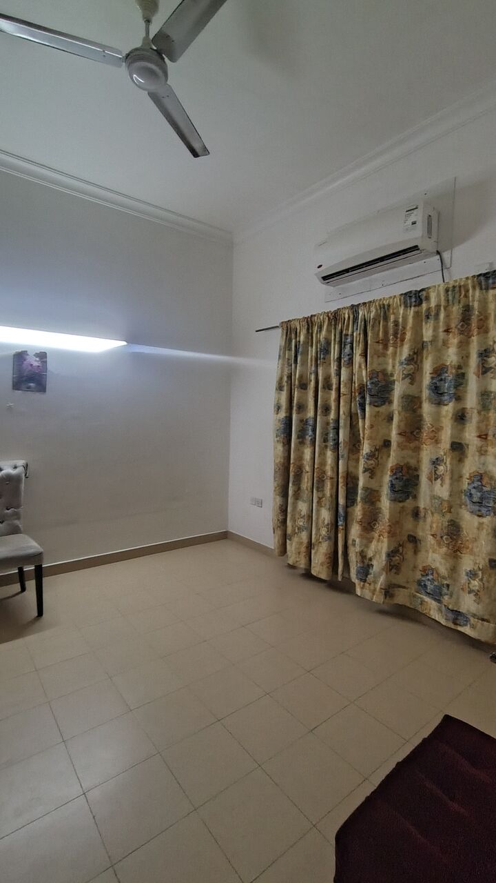 Jidhafs, Rooms for Rent, BHD 100/month,  Room For Rent Jidafs 100 Bd Including All 33605311contact
