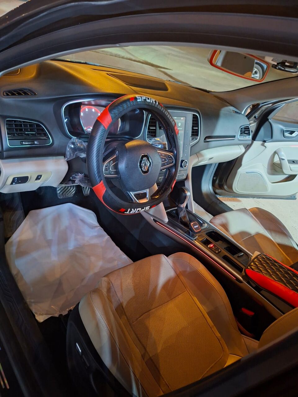 Riyadh, Vehicles, Cars & Trucks , SAR 26000,  Renault Megane,  2020,  Automatic,  120000 KM,  رينو ميجان  للبيع   For Sale