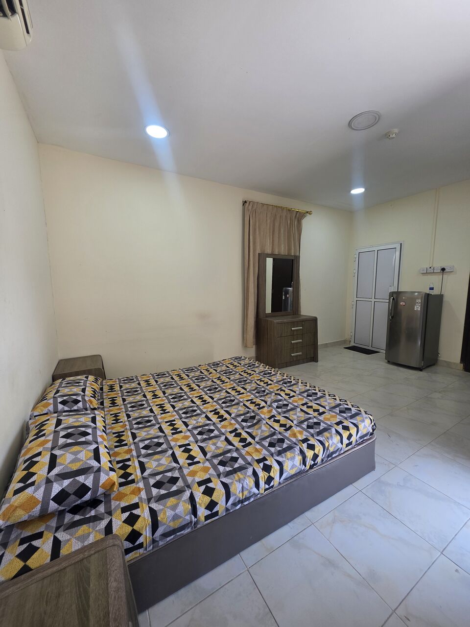Gudaibiya, Apartments, Flats, Houses & Villas, BHD 160/month,  Furnished,  Studio,  Neet & Clean Furnished Spacious Studio Flat With Unlimited @160/BD In Gudaibiya